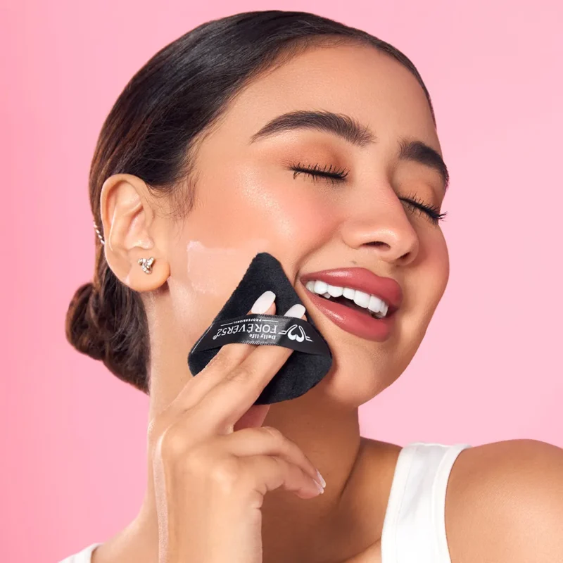 A Forever52 Skin-Like Blend Baking Powder Puff